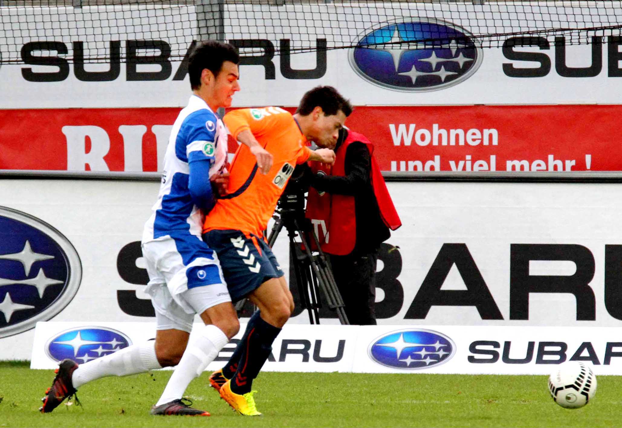 18. Spieltag: Stuttgarter Kickers - Wacker Burghausen - Bild