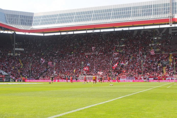 1. Spieltag 18/19: 1. FC Kaiserslautern - TSV 1860 München - Bild 14