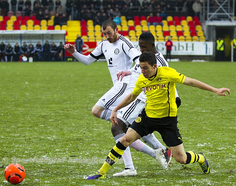 19. Spieltag: SV Elversberg - Borussia Dortmund II - Bild