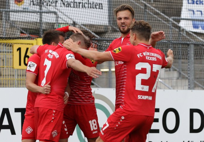 8. Spieltag 17/18: VfR Aalen - Würzburger Kickers