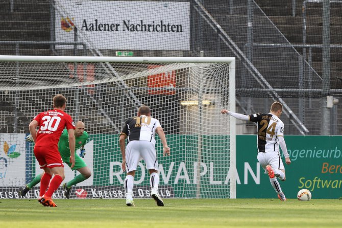 34. Spieltag 15/16: VfR Aalen - Würzburger Kickers - Bild 4