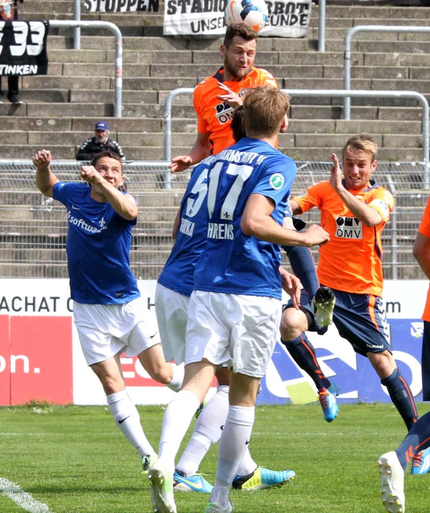 34. Spieltag: SV Darmstadt 98 - Wacker Burghausen - Bild