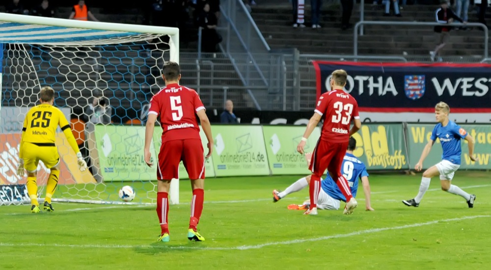 36. Spieltag: SV Darmstadt 98 - Rot-Weiß Erfurt - Bild