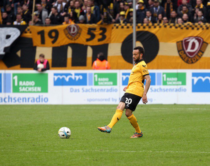 35. Spieltag 15/16: Dynamo Dresden - Wehen Wiesbaden - Bild 11