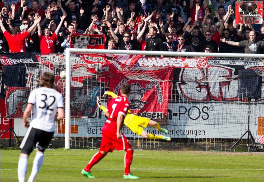 28. Spieltag: SV Elversberg - Rot-Weiß Erfurt - Bild