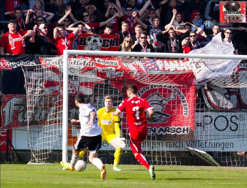 28. Spieltag: SV Elversberg - Rot-Weiß Erfurt - Bild