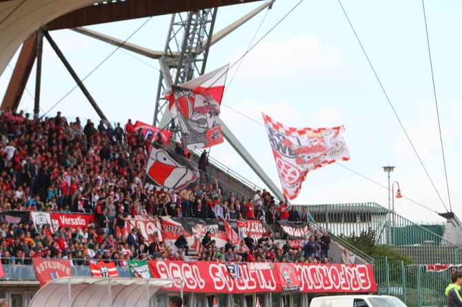 32. Spieltag: Rot-Weiß Erfurt - Hallescher FC - Bild