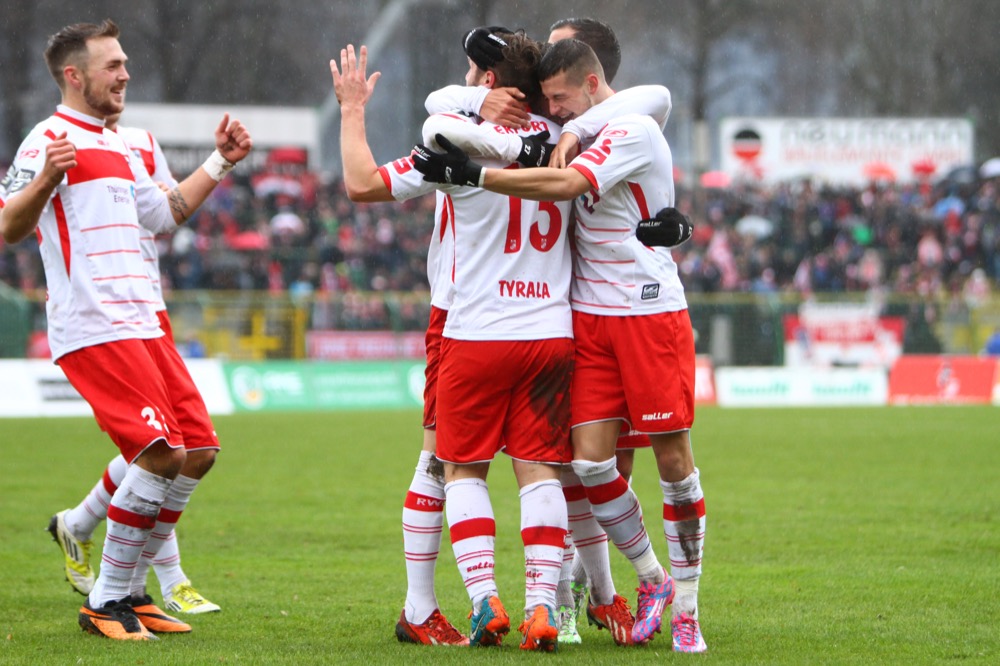 23. Spieltag; FC Rot-Weiß Erfurt - FC Energie Cottbus