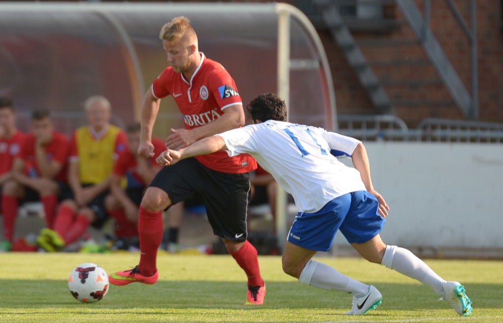 Testspiel: 1.FC Eschborn - SV Wehen Wiesbaden - Bild