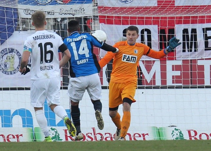 17. Spieltag 16/17: FSV Frankfurt - 1. FC Magdeburg - Bild 12