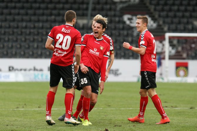 Großaspach siegt im Spitzenspiel gegen Münster mit 3:1 - Spielbericht + Bilder