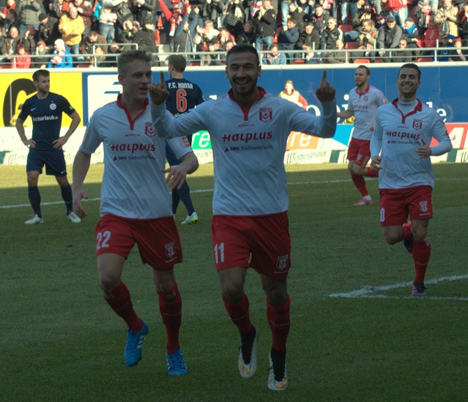 27. Spieltag: Hallescher FC - Hansa Rostock - Bild 8