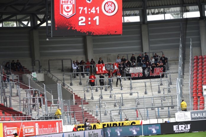 7. Spieltag 17/18: Hallescher FC - SV Wehen Wiesbaden - Bild 13