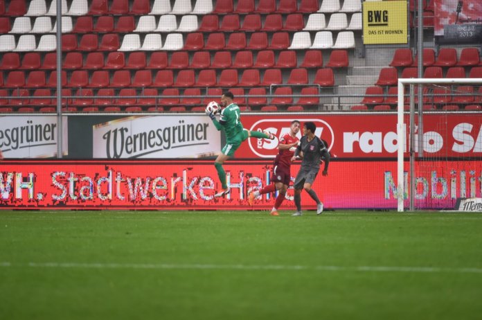 8. Spieltag 18/19: Hallescher FC - VfR Aalen - Bild 9
