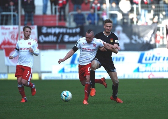 12. Spieltag; Hallescher FC – SG Sonnenhof Großaspach