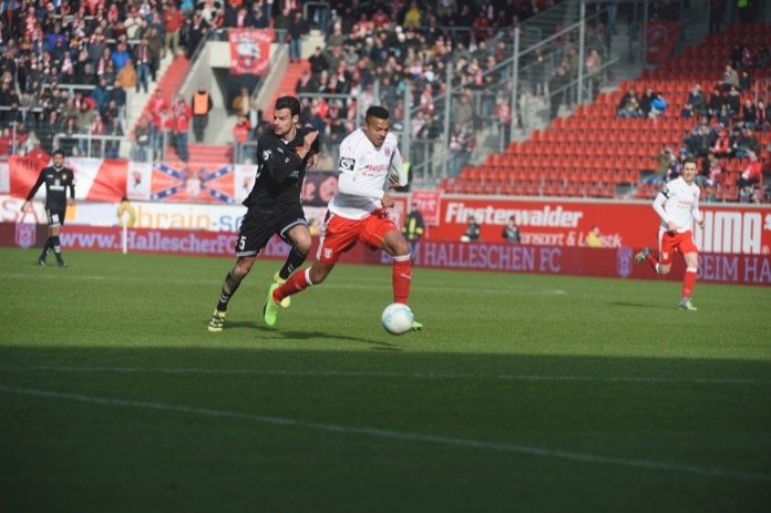 24. Spieltag 16/17: Hallescher FC - Sonnenhof Großaspach - Bild 4