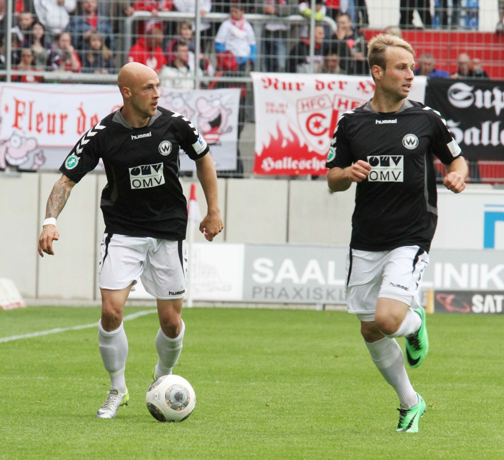 38. Spieltag: Hallescher FC - Wacker Burghausen - Bild 8