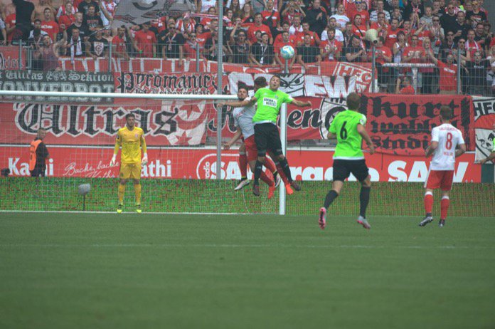 2. Spieltag 16/17:  Hallescher FC - Chemnitzer FC - Bild 2