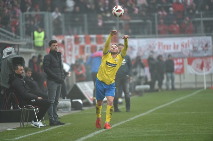 22. Spieltag 18/19: Hallescher FC - Carl Zeiss Jena - Bild 10