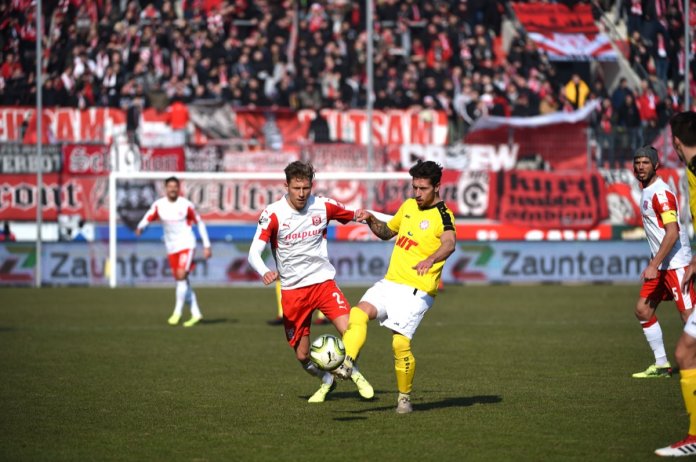 27. Spieltag 17/18: Hallescher FC - Fortuna Köln - Bild 13