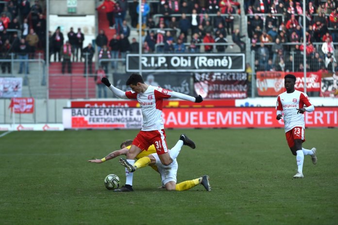 27. Spieltag 17/18: Hallescher FC - Fortuna Köln - Bild 10