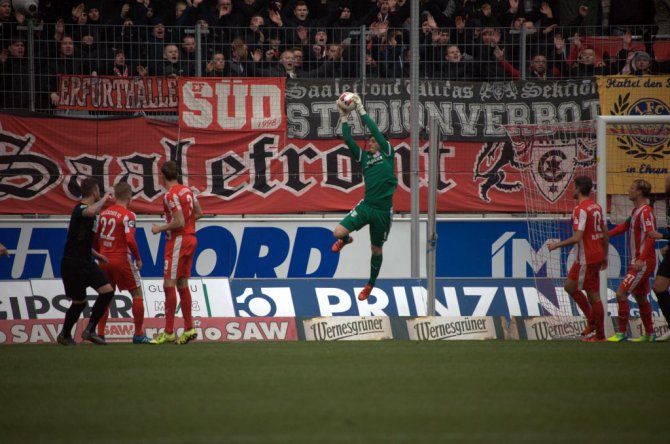 22. Spieltag 15/16: Hallescher FC - 1. FC Magdeburg - Bild 7