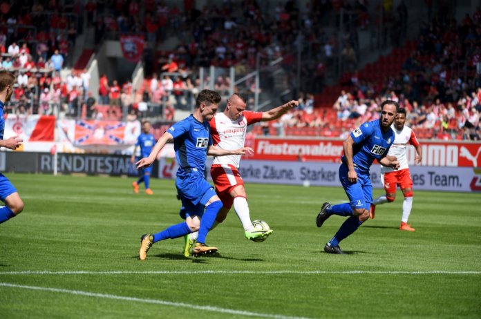 36. Spieltag 17/18: Hallescher FC - 1. FC Magdeburg - Bild 11
