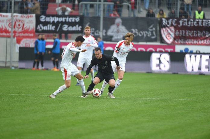 14. Spieltag 18/19: Hallescher FC - SV Meppen