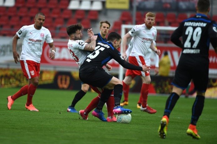Halle trotz Überzahl nur mit einem Punkt gegen Paderborn – Spielbericht + Bilder