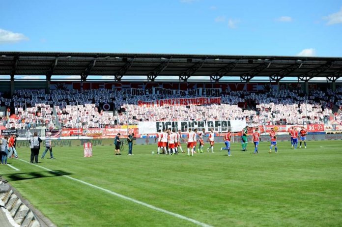5. Spieltag 17/18: Hallescher FC - SpVgg Unterhaching Teil2 - Bild 12