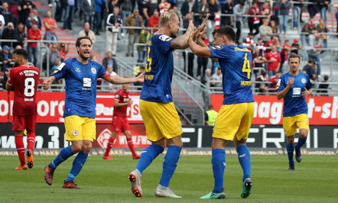 8. Spieltag 18/19: Würzburger Kickers - Eintracht Braunschweig