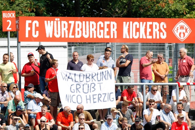 4. Spieltag: Würzburger Kickers - SG Sonnenhof Großaspach - Bild 2