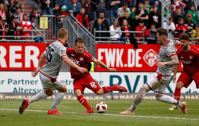 37. Spieltag 18/19: Würzburger Kickers - 1. FC Kaiserslautern - Bild 15