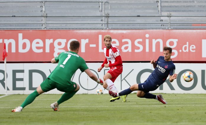 33. Spieltag 19/20: Würzburger Kickers - 1. FC Kaiserslautern - Bild 8