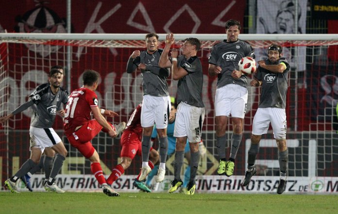 15. Spieltag 18/19: Würzburger Kickers - FSV Zwickau - Bild 15