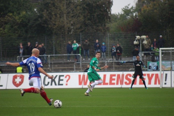 11. Spieltag 16/17: Holstein Kiel - SV Werder Bremen II - Bild 8