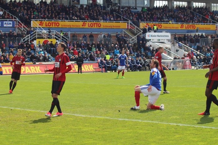 34. Spieltag 16/17: Holstein Kiel - Chemnitzer FC - Bild 10