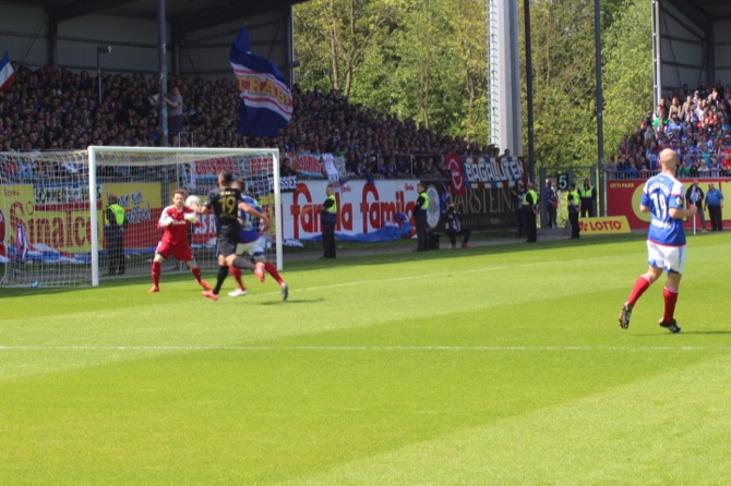 38. Spieltag: Holstein Kiel - Stuttgarter Kickers