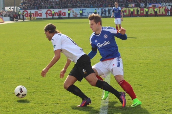 29. Spieltag 16/17: Holstein Kiel - 1. FC Magdeburg  - Bild 12