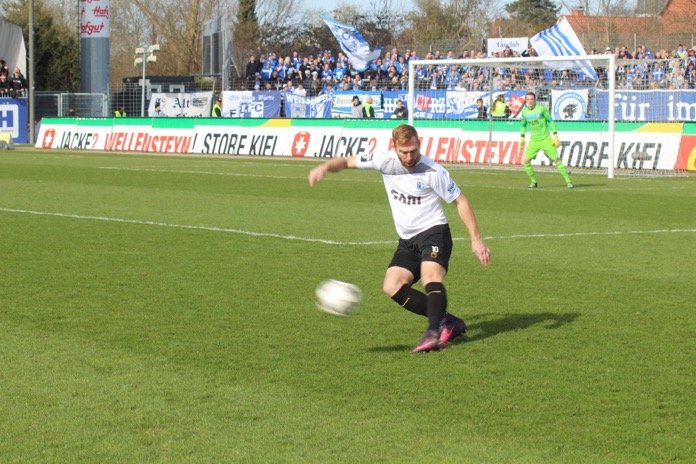 29. Spieltag 16/17: Holstein Kiel - 1. FC Magdeburg  - Bild 2