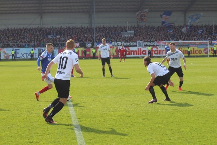 29. Spieltag 16/17: Holstein Kiel - 1. FC Magdeburg  - Bild 10