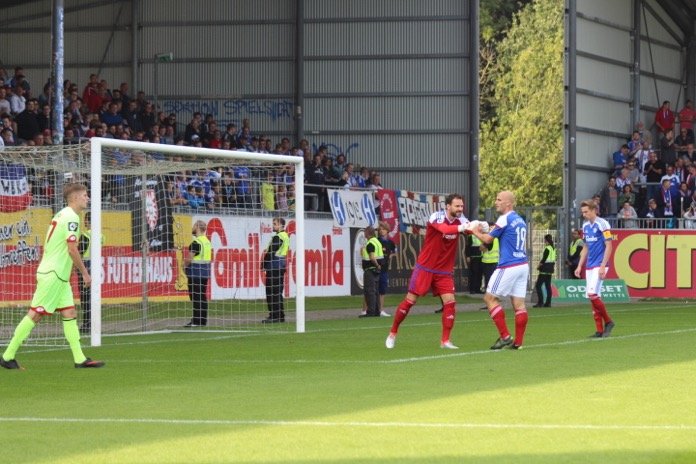 9. Spieltag 16/17: Holstein Kiel - 1. FSV Mainz 05 II - Bild 10