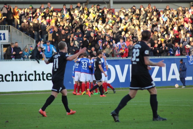 18. Spieltag 15/16: Holstein Kiel - Würzburger Kickers - Bild 13