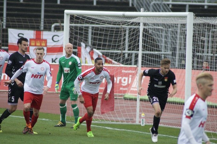 28. Spieltag 16/17: Fortuna Köln - Sonnenhof Großaspach - Bild 8