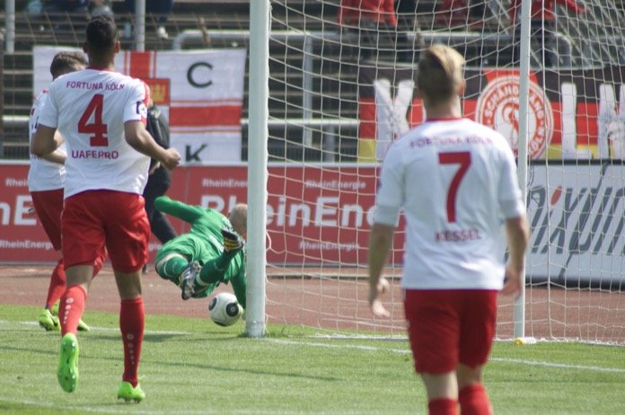 32. Spieltag 16/17: Fortuna Köln - Sportfreunde Lotte - Bild 8