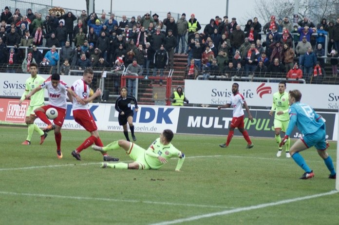 19. Spieltag 16/17: Fortuna Köln - 1. FSV Mainz 05 II - Bild 11