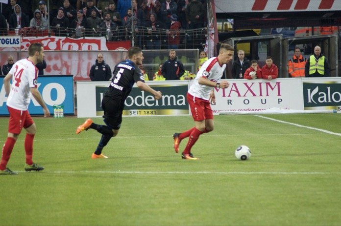 35. Spieltag 16/17: Fortuna Köln - SC Paderborn 07 - Bild 11