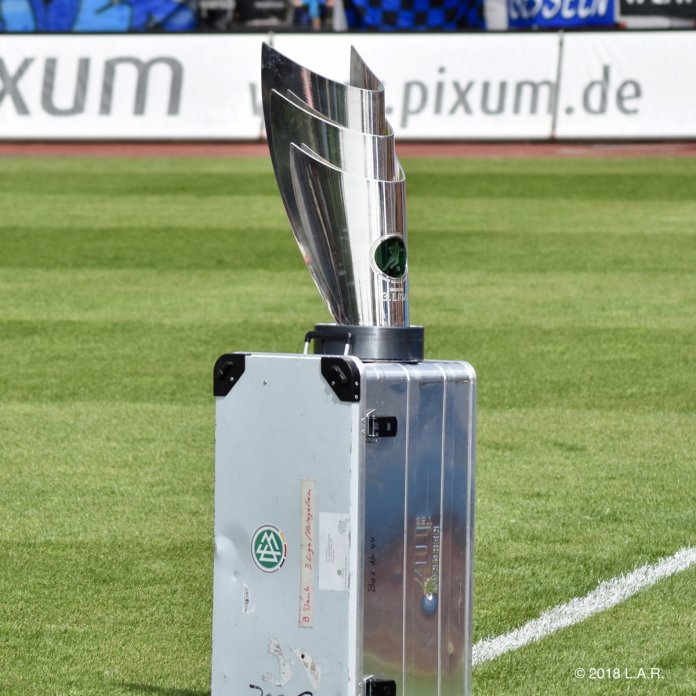 38. Spieltag 17/18: Fortuna Köln - SC Paderborn 07 - Bild 2