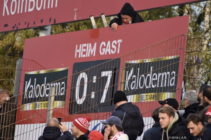 14. Spieltag 18/19: Fortuna Köln - SV Wehen Wiesbaden - Bild 13