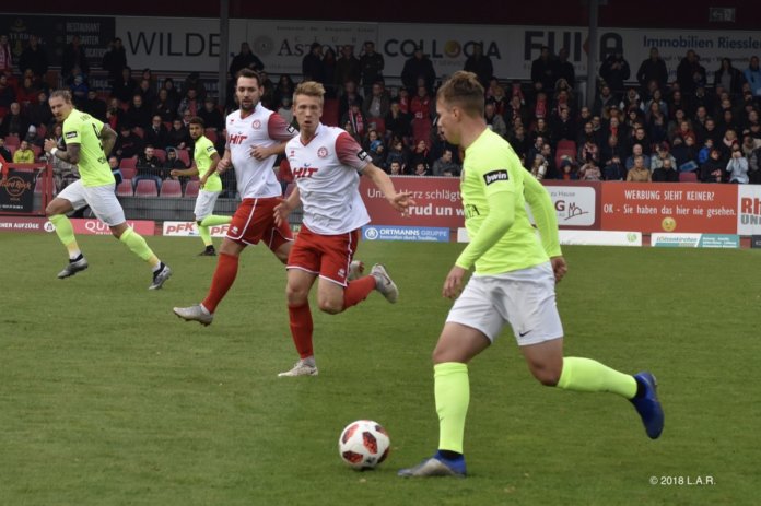 14. Spieltag 18/19: Fortuna Köln - SV Wehen Wiesbaden - Bild 1